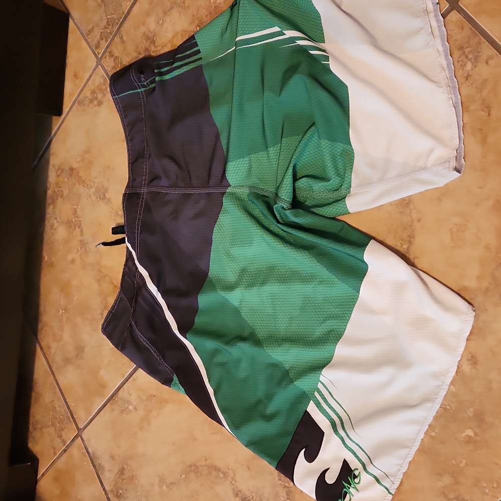 Billabong Men's Board Shorts - Picture 3 of 5